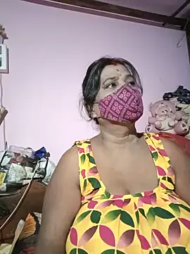 Snapshot of me-pari-hu chatting on 18, 6, 2026 me-pari-hu online show from 18, 6, 2026