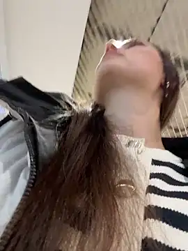 Snapshot of ZaraHill chatting on 2, 12, 2025 ZaraHill online show from 2, 12, 2025