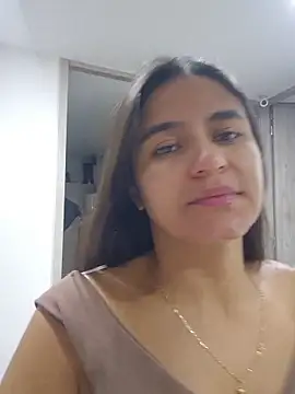 Snapshot of Lu_Alzafirah chatting on 14, 12, 2025 Lu Alzafirah online show from 14, 12, 2025