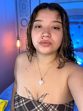 Snapshot of honny_blaice chatting on 4, 12, 2025 honny blaice online show from 4, 12, 2025