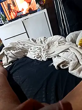 Snapshot of Carlosgutierrrez12334--- chatting on 16, 12, 2025 Carlosgutierrrez12334--- online show from 16, 12, 2025