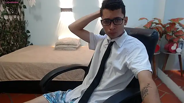 Snapshot of LucassSmith11 chatting on 3, 12, 2025 LucassSmith11 online show from 3, 12, 2025