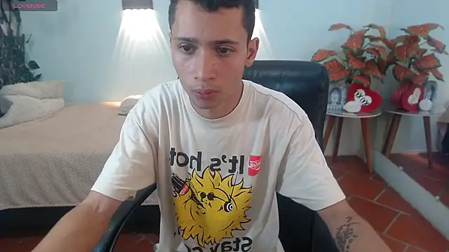 Snapshot of LucassSmith11 chatting on 5, 12, 2025 LucassSmith11 online show from 5, 12, 2025