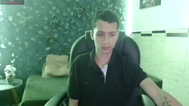 Snapshot of LucassSmith11 chatting on 14, 12, 2025 LucassSmith11 online show from 14, 12, 2025