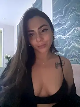 Snapshot of SusunnyGirl chatting on 4, 12, 2025 SusunnyGirl online show from 4, 12, 2025