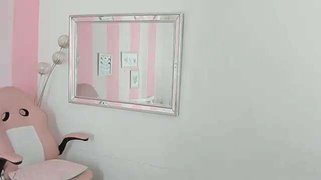 Amaia Monroe online show from 5, 2, 2026