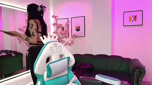 Snapshot of myla_evans chatting on 3, 12, 2025 myla evans online show from 3, 12, 2025