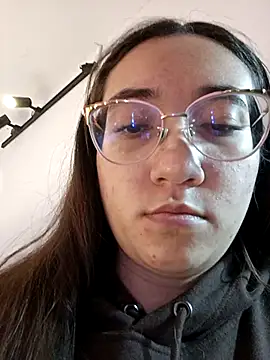 Snapshot of SwettieSammy chatting on 4, 12, 2025 SwettieSammy online show from 4, 12, 2025