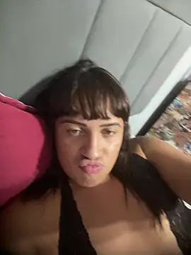 larysinha online show from 10, 2, 2026