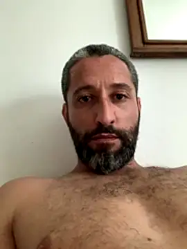 Snapshot of Calientesensible chatting on 13, 12, 2025 Calientesensible online show from 13, 12, 2025