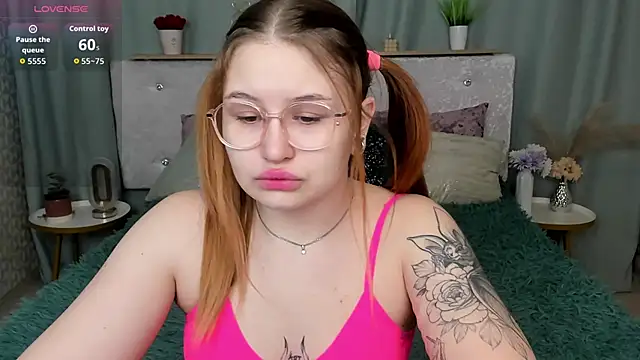 MilanaXHoney online show from 8, 2, 2026