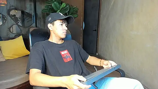 isaac grimm online show from 22, 2, 2026