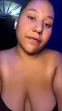 Kittysweet2001 online show from 15, 7, 2026