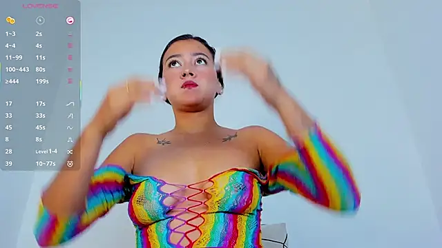 Snapshot of gaby_baby chatting on 4, 12, 2025 gaby baby online show from 4, 12, 2025