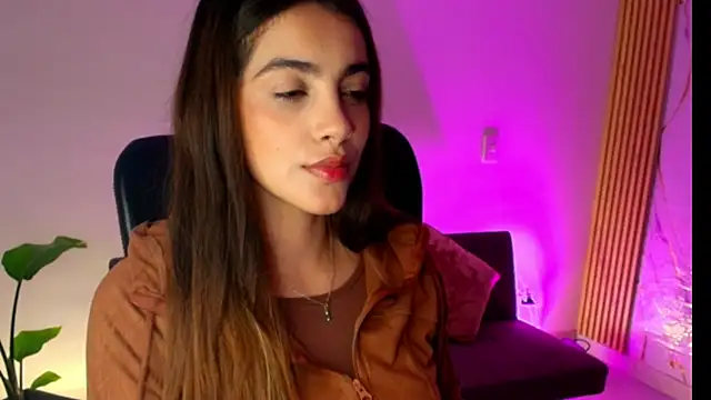 Julieta-8 online show from 18, 4, 2026