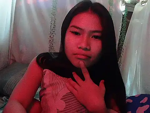 Snapshot of Allysonxx05 chatting on 2, 12, 2025 Allysonxx05 online show from 2, 12, 2025