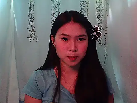 Snapshot of Allysonxx05 chatting on 16, 12, 2025 Allysonxx05 online show from 16, 12, 2025