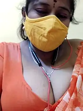 Snapshot of Thanmaya22 chatting on 3, 12, 2025 Thanmaya22 online show from 3, 12, 2025