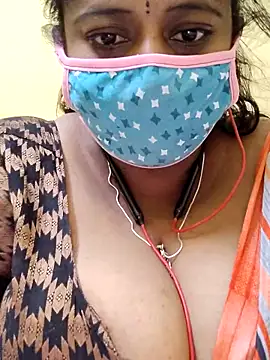 Snapshot of Thanmaya22 chatting on 13, 12, 2025 Thanmaya22 online show from 13, 12, 2025