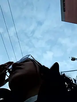 Gwen Sweet online show from 10, 1, 2026