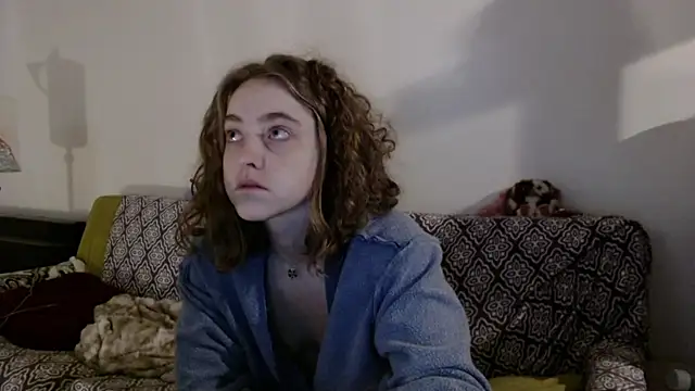 Snapshot of DeliaBlew chatting on 1, 12, 2025 DeliaBlew online show from 1, 12, 2025