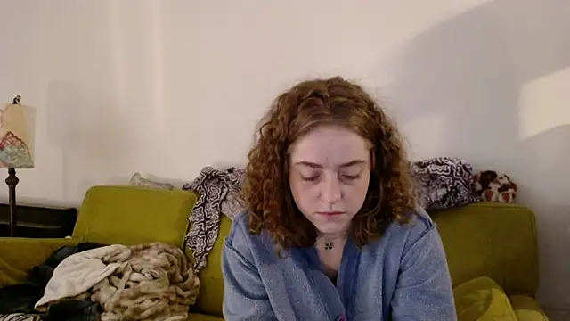 Snapshot of DeliaBlew chatting on 15, 12, 2025 DeliaBlew online show from 15, 12, 2025