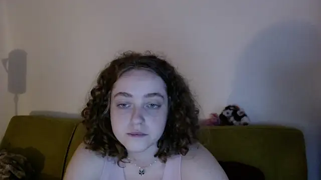 Snapshot of DeliaBlew chatting on 23, 5, 2026 DeliaBlew online show from 23, 5, 2026