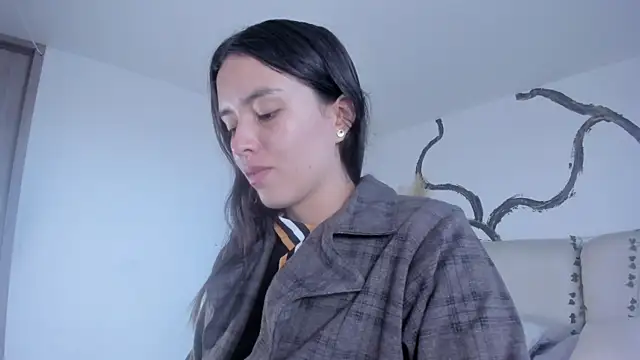 Snapshot of Cherrybombs_ chatting on 5, 12, 2025 Cherrybombs online show from 5, 12, 2025