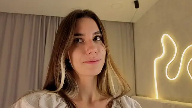 Snapshot of NilaBartkus chatting on 1, 12, 2025 NilaBartkus online show from 1, 12, 2025