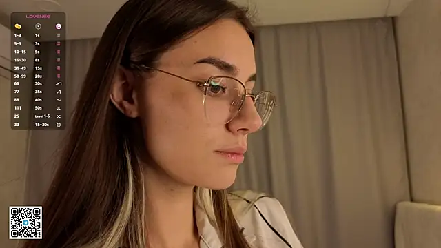 Snapshot of NilaBartkus chatting on 3, 12, 2025 NilaBartkus online show from 3, 12, 2025