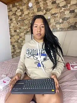  madisonfoxxx2 online show from 4, 12, 2025