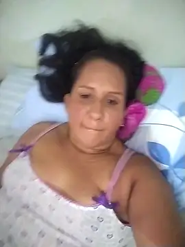 Snapshot of NenaCarters chatting on 4, 12, 2025 NenaCarters online show from 4, 12, 2025