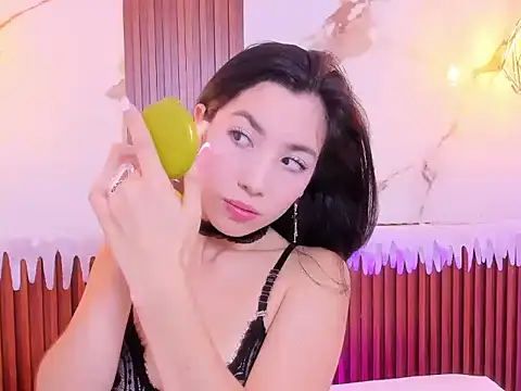 MiaLovely1 online show from 19, 12, 2025