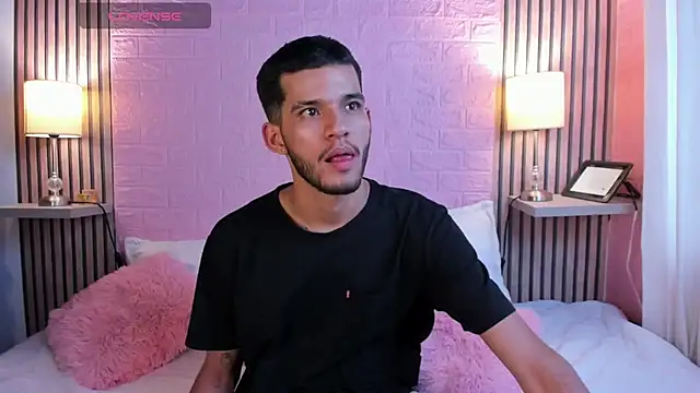 Snapshot of dear_lover1 chatting on 14, 12, 2025 dear lover1 online show from 14, 12, 2025