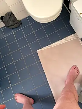 Snapshot of DutchMiracle26 chatting on 18, 12, 2025 DutchMiracle26 online show from 18, 12, 2025