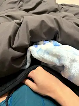 Snapshot of huto_0513 chatting on 4, 12, 2025 huto 0513 online show from 4, 12, 2025