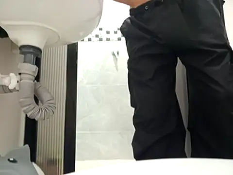 Snapshot of am_cvo1824 chatting on 30, 11, 2025 am cvo1824 online show from 30, 11, 2025