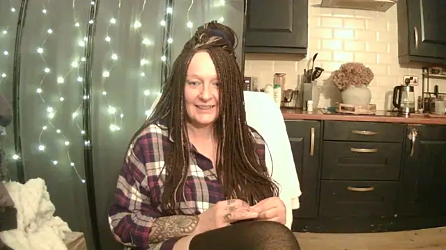 Snapshot of pixxiexo chatting on 22, 12, 2025 pixxiexo online show from 22, 12, 2025