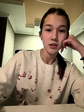 Snapshot of lilXdomii chatting on 15, 12, 2025 lilXdomii online show from 15, 12, 2025