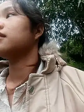 Snapshot of Pretty-haert chatting on 4, 12, 2025 Pretty-haert online show from 4, 12, 2025