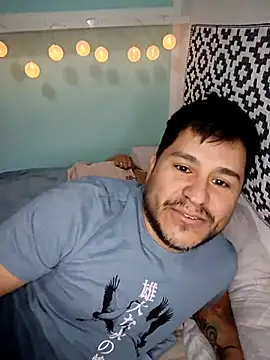 Snapshot of Luna_Leroy chatting on 15, 12, 2025 Luna Leroy online show from 15, 12, 2025