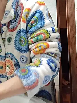 gatitachula93 online show from 10, 2, 2026