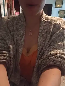 Snapshot of gatitachula93 chatting on 5, 7, 2026 gatitachula93 online show from 5, 7, 2026