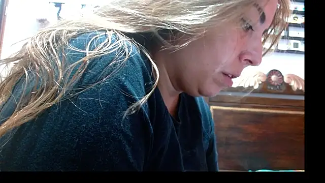 Snapshot of moritamori chatting on 5, 12, 2025 moritamori online show from 5, 12, 2025