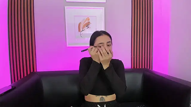 Snapshot of Ariana_collinss chatting on 15, 7, 2026 Ariana collinss online show from 15, 7, 2026