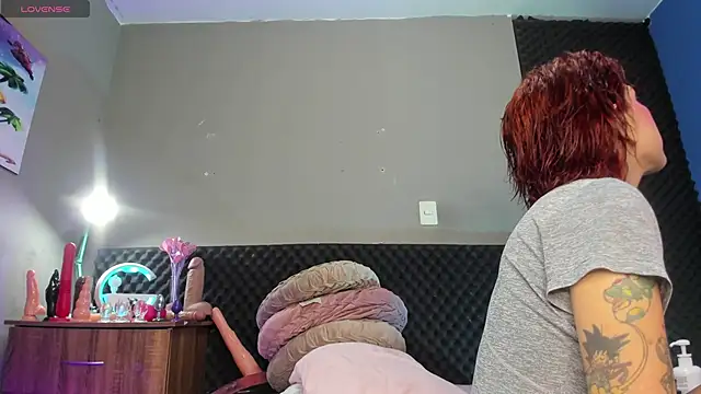 Snapshot of Shadia_Squirt chatting on 13, 6, 2026 Shadia Squirt online show from 13, 6, 2026