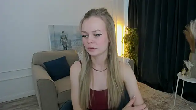MidnighteAura online show from 2, 7, 2026