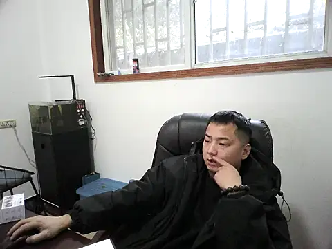 Snapshot of lz000254 chatting on 5, 12, 2025 lz000254 online show from 5, 12, 2025