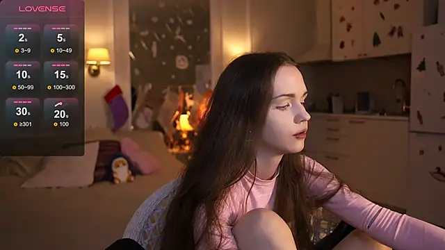 Snapshot of lunaice__ chatting on 15, 12, 2025 lunaice online show from 15, 12, 2025