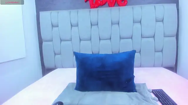 Snapshot of Gaby_Nasty chatting on 2, 12, 2025 Gaby Nasty online show from 2, 12, 2025